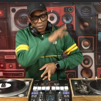 Episode 440: DJ Dlux | Garage Connoisseurs Vol. 1 | Private Reserve Series (100% Authentic 90s Garage) Episode 440: DJ Dlux | Garage Connoisseurs Vol. 1 | Private Reserve Series (100% Authentic 90s Garage)