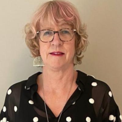 Yvonne O'Caoimh - Echoes from The Well