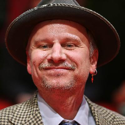 Robert Stadlober - "Bei Tucholsky sind viele Antworten und Fragen zu finden"