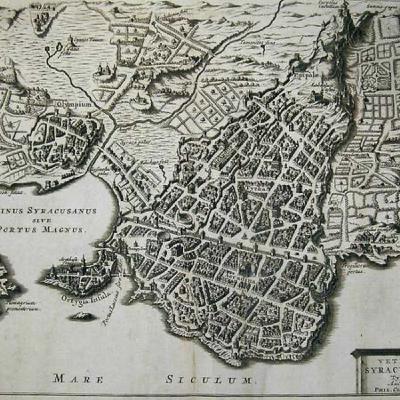 S8 Ep264: THE SELF-IMDULGENT TYRANTS OF THE WEST Colleague Professor James Romm. James Romm introduces Syracuse as a dominant power in the 4th century BCE under the rule of Dionysius the Elder, who rose from clerk to autocrat. Dionysius fortified the city's geograp