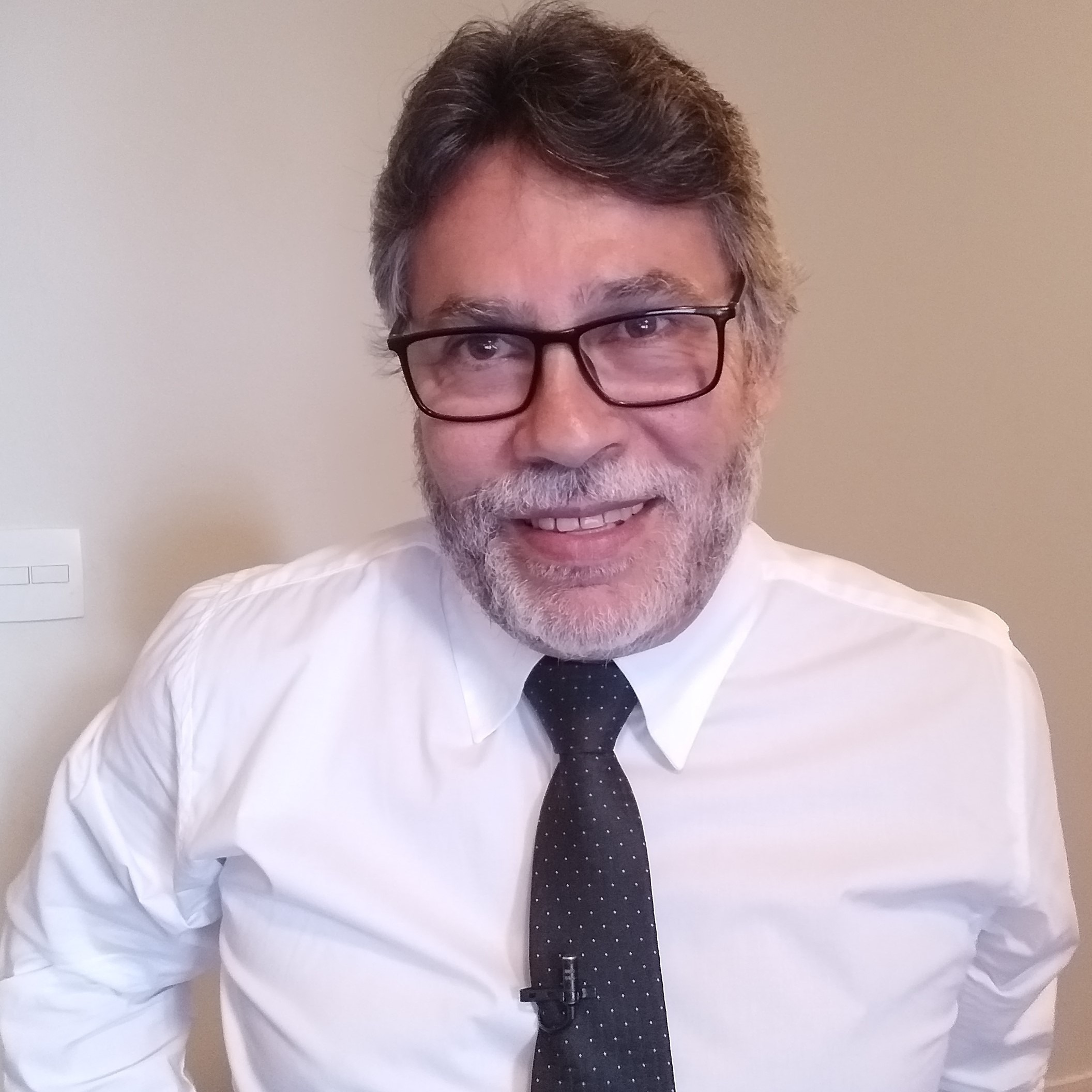 Osvaldo Bertolino - O outro lado da notícia