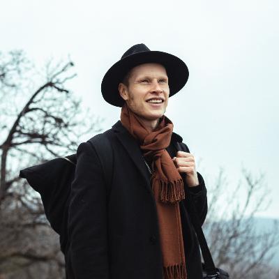 #1 - Chatting to MrHarry about Travel, Seduction, and Working For The Natural Lifestyles