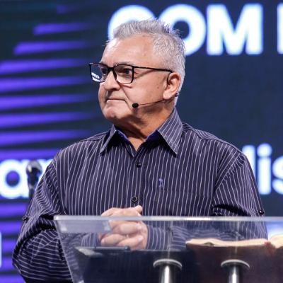 Amor e limites caminham juntos - Thadeu Borba Amor e limites caminham juntos - Thadeu Borba