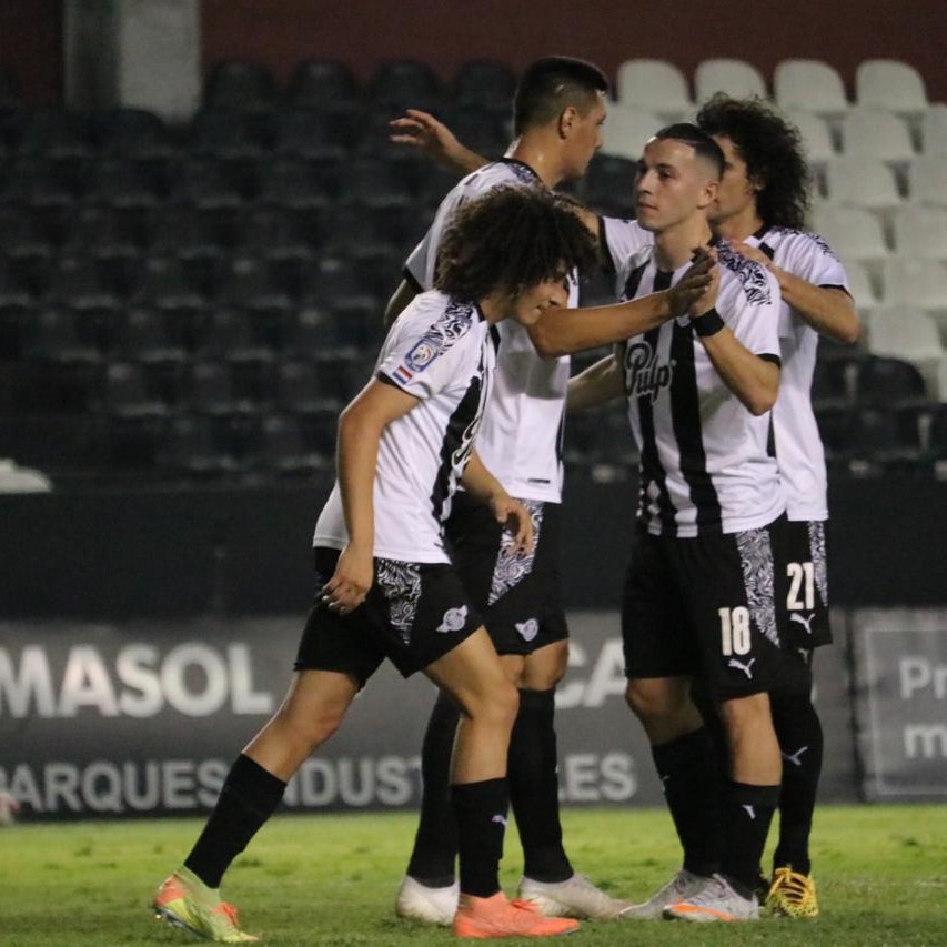 #AUDIO | Oscar Cardozo convierte el segundo tanto desde el punto penal. episode artwork