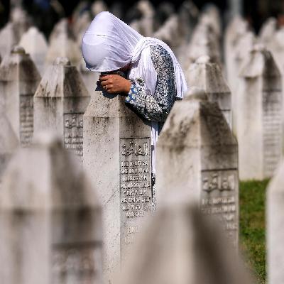 30 Jahre Srebrenica - Wie sich Muslime und Christen an den Genozid erinnern