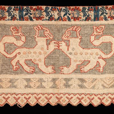 Степан Ледков. Росомаха, тигр или лиса? Загадочные звери и северные узоры на конце полотенца Степан Ледков. Росомаха, тигр или лиса? Загадочные звери и северные узоры на конце полотенца