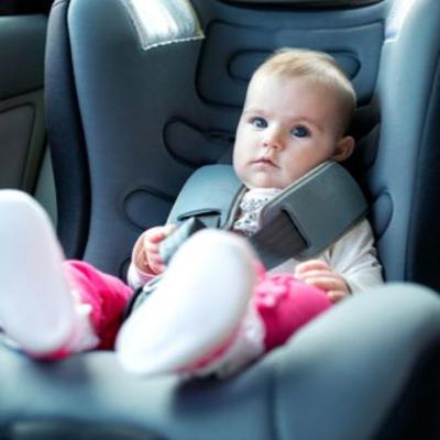 Conheça as regras para transporte seguro de crianças em veículos