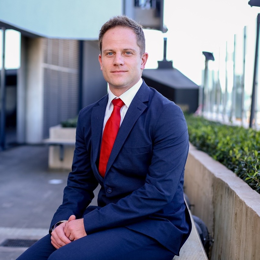Your Money Maument with Mauritz Oberholzer - 3 Ways to get your finances into gear for the new year