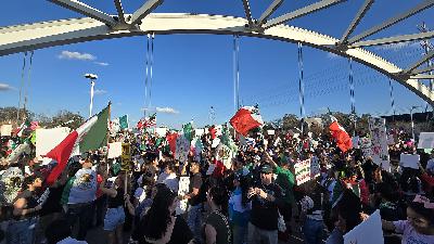 How to Organize Against Authoritarianism