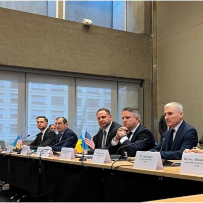 Vấn đề quốc tế - Tương lai nào cho Ukraine sau khi cả Mỹ và châu Âu cùng công bố “kế hoạch hòa bình” ?