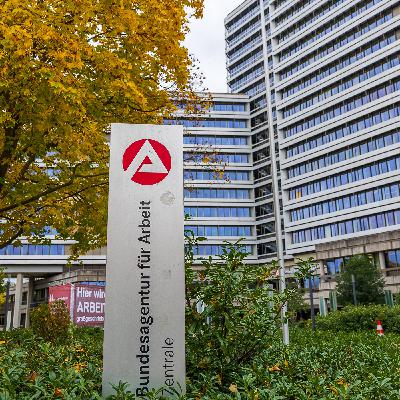 Arbeitslosenzahlen im Oktober nur geringfügig zurückgegangen Arbeitslosenzahlen im Oktober nur geringfügig zurückgegangen