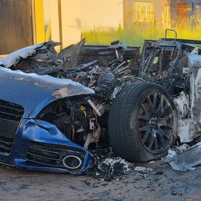 "Tristeza y resignación": Habló el dueño del Audi TT incendiado y confirmó que el ataque fue intencional