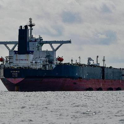 Arturo López-Levy: "El bloqueo naval contra Venezuela es una acción de guerra con efectos directos sobre Cuba"