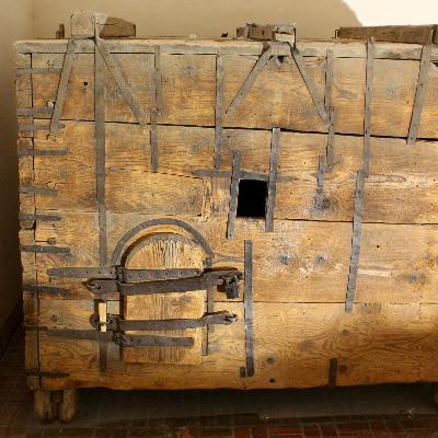 Die Legende vom "Raubgrafenkasten" in Quedlinburg Die Legende vom "Raubgrafenkasten" in Quedlinburg