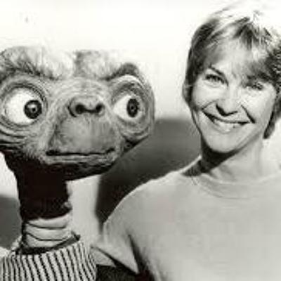 Season 5 Episode 6 - Emmy Nominated Actress and Energy Healer, Dee Wallace is here! Season 5 Episode 6 - Emmy Nominated Actress and Energy Healer, Dee Wallace is here!