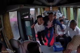 Bản tin trưa 12/10: Vụ tài xế chờ đoàn đón dâu: Người chú đặt xe lên tiếng