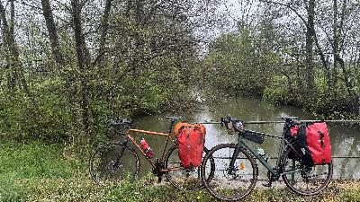 Der positive Einfluss von Social Media auf Jugendliche. (und Erwachsene) Der positive Einfluss von Social Media auf Jugendliche. (und Erwachsene)