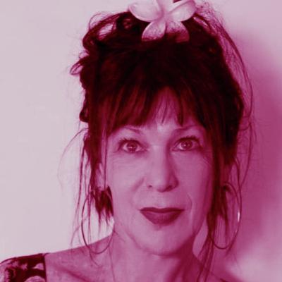 הבית מתעורר