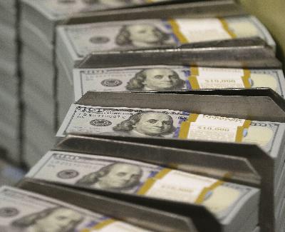 Community looks to regulate data centers, People in default on student loans face wage garnishment