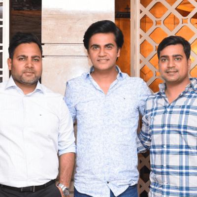 EP 49 - These Delhi brothers started 3 restaurants in the same building, now make Rs 10Cr turnover