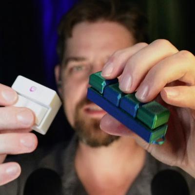 ASMR Click Switches & Ear-To-Ear Mouth Sounds for Tingles (Fidget Toy)