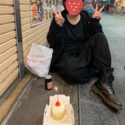 010 微波炉与杯装烧酒 午餐肉与草莓蛋糕