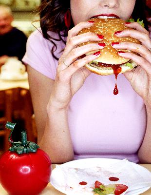 Ask Aunty: staff kitchen etiquette breach Ask Aunty: staff kitchen etiquette breach