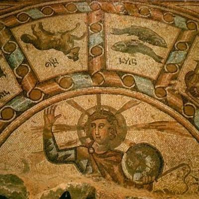 CONSTRUINDO UM MOSAICO