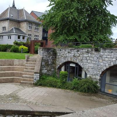 Marche-en-Famenne vaut vraiment le Détour (3) : Selfie, charlatan et Confrérie du Matoufé