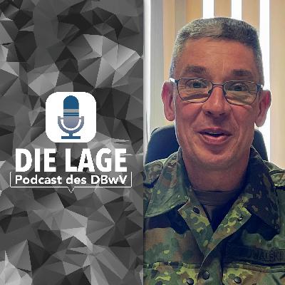 #111 Je größer die Zahl auf dem Spendenscheck, umso größer die Freude bei der Truppe