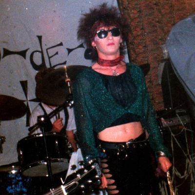 Space Dust, Stomp Box, Lunatic & Drinks - Part 1