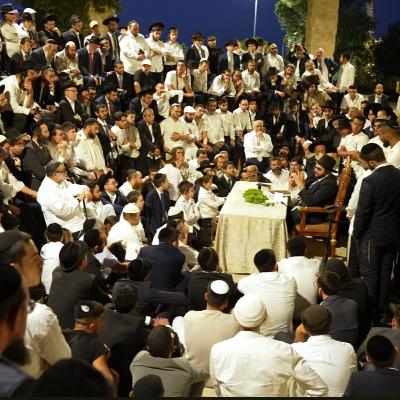 מתי תפילות מתקבלות שאלות ותשובות עם הגאון הינוקא מול חומות ירושלים במוצש לאחר סעודה שלישית