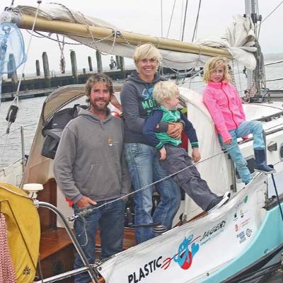 De jacht naar plastic - en strijd met de leerplicht ambtenaar