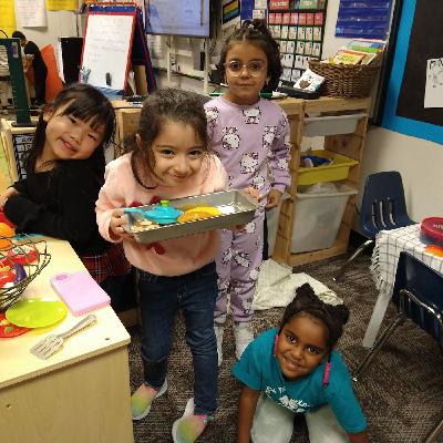 S3 Ep55: Episode 55 - Improving Kindergarten Vocabulary? That’s Child’s Play!