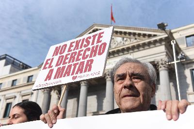 Tertulia de La Trinchera: El PSOE y la cultura de la muerte