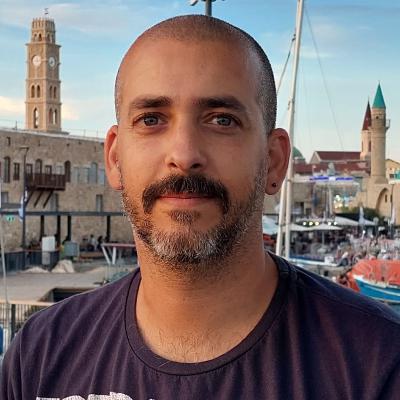 היפים והאמיצים: מחקר על גברים גייז בני 30 פלוס שעברו מהעיר הגדולה לחיפה