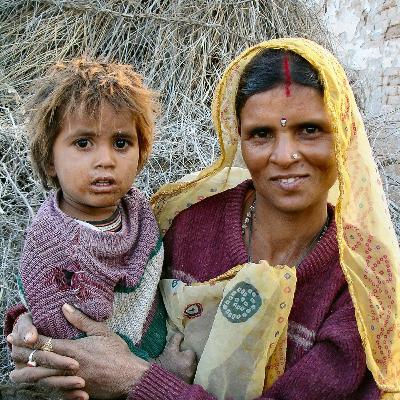 मुलगी जबाबदारी नव्हे, तर भविष्याची तरजोड समजावी.. मुलगी जबाबदारी नव्हे, तर भविष्याची तरजोड समजावी..