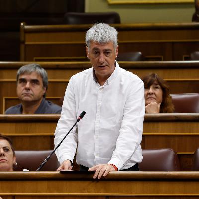 Oskar Matute (EH Bildu): "Para nosotros lo importante es que la extrema derecha no alcance el poder, ni en colaboración con el Partido Popular" Oskar Matute (EH Bildu): "Para nosotros lo importante es que la extrema derecha no alcance el poder, ni en colaboración con el Partido Popular"