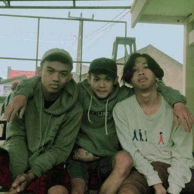Chapter Pertemuan Satu Sama Lain