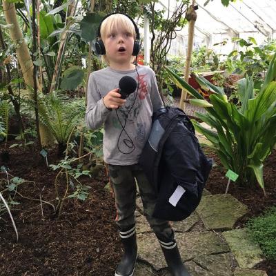 HUGOS HYLDEST TIL NATUREN