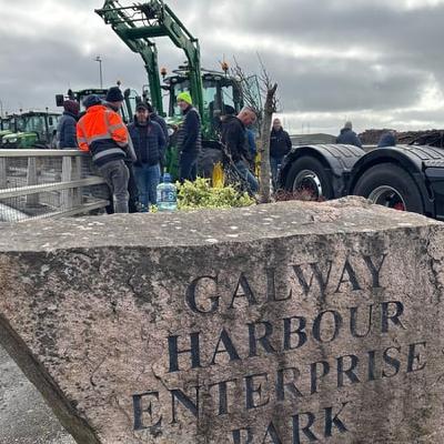 Blockade remains in place at Galway Port Blockade remains in place at Galway Port