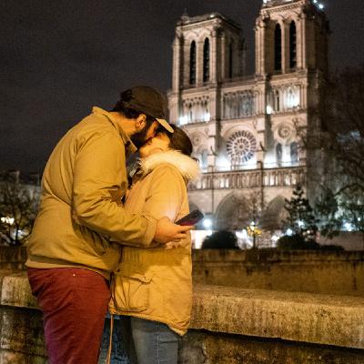 L'amour, un chemin pour devenir soi-même : découvrir la pensée de Kierkegaard