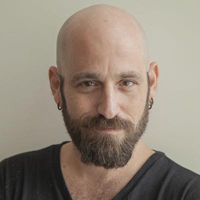 פרק 9: דניאל בוצר - על זוגיות, אהבה ועל צמיחה מתוך משבר פרק 9: דניאל בוצר - על זוגיות, אהבה ועל צמיחה מתוך משבר