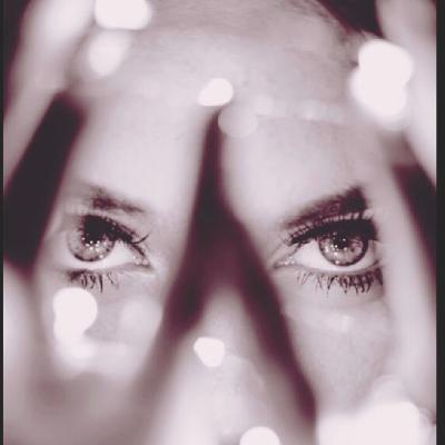 Antes de sair, apaga a luz. Antes de sair, apaga a luz.