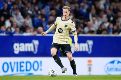 "De Jong: de transferible a important. Flick s’ha tornat a passar el joc"