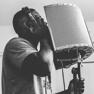【情緒】聽重低音樂曲竟然能讓人更有自信? 找回職場信心的幾個小撇步 【情緒】聽重低音樂曲竟然能讓人更有自信? 找回職場信心的幾個小撇步