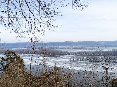 News from the Driftless Area: A new bridge to be built in Lansing, researching where Mississippi fish go to survive the winter and more News from the Driftless Area: A new bridge to be built in Lansing, researching where Mississippi fish go to survive the winter and more