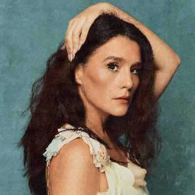 Jessie Ware dances toward something deeper on 'Superbloom'