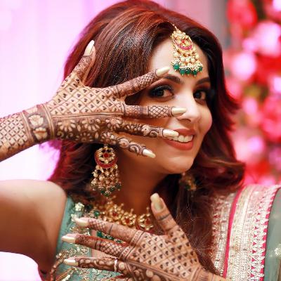 Sugandha Mishra weds Sanket Bhosle : सुंगधा मिश्रा और संकेत भोसले शादी के बंधन में बंध गए, पहली फोटो सामने आई