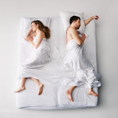 Mitos 2.0 desmontando la vida | Dormir juntos está sobrevalorado Mitos 2.0 desmontando la vida | Dormir juntos está sobrevalorado